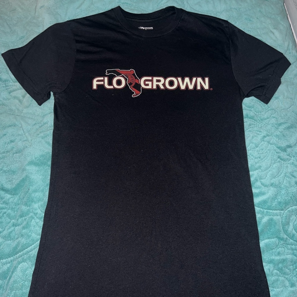 Men’s Small Flogrown T-Shirt NWOT pickup truck